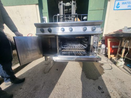 Commercial Range Large Oven