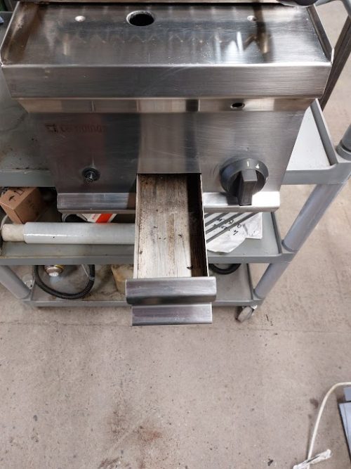 Tecnoinox Refurbished Lava Stone Gas Char Grill (Top Version) GR35G7 - Image 8