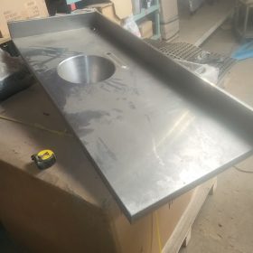 (250)1400x600 bowl upstand100-300-1